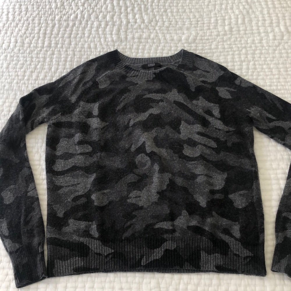 Aqua Cashmere came crew neck sweater